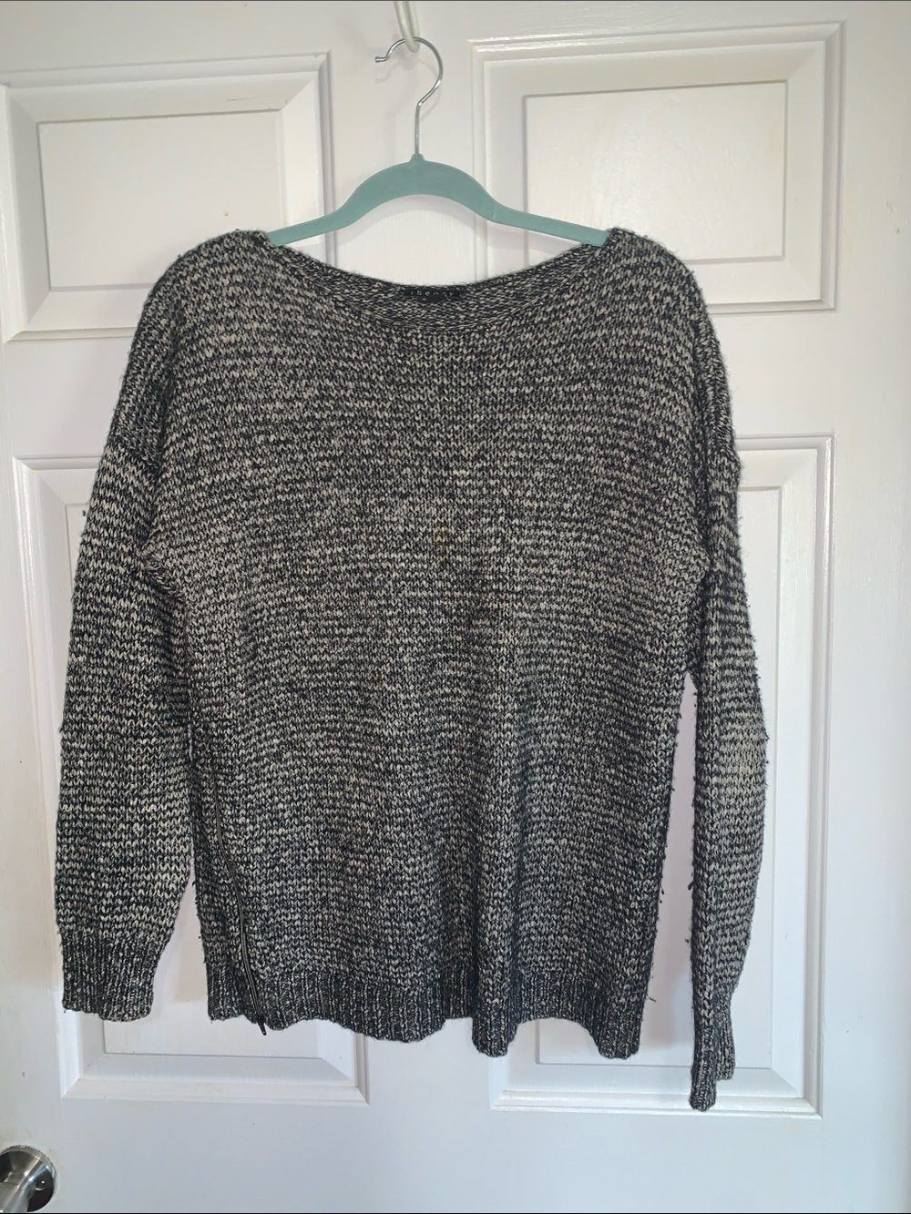 Sweater - Picture 2 of 15